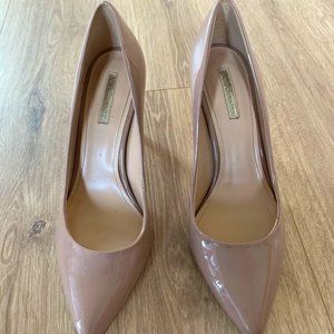 BCBGeneration Nude Heels Pumps Size 8